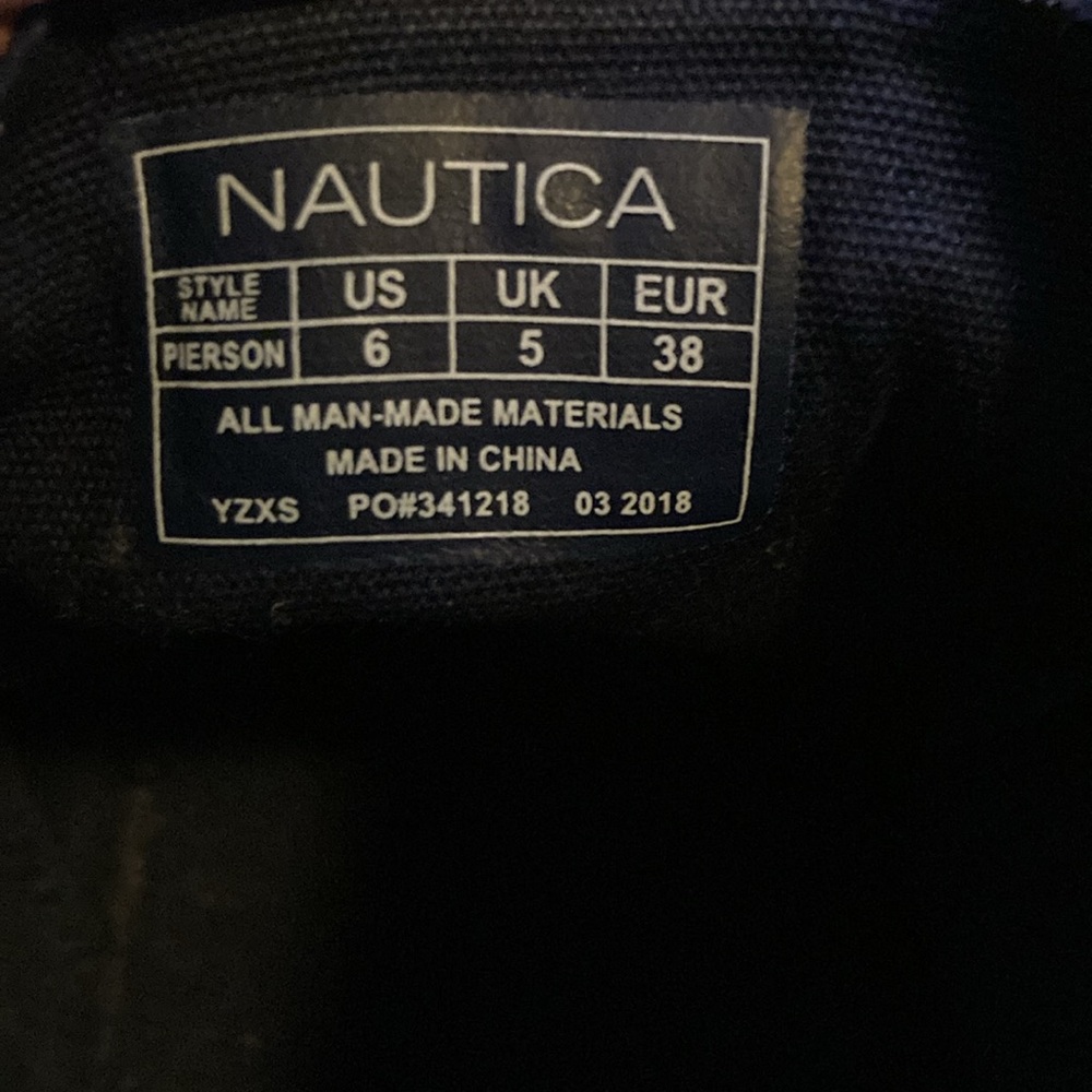 Nautica boots, size 6 mens, size 8 woman. Brown and navy blue EUC - Picture 5 of 7